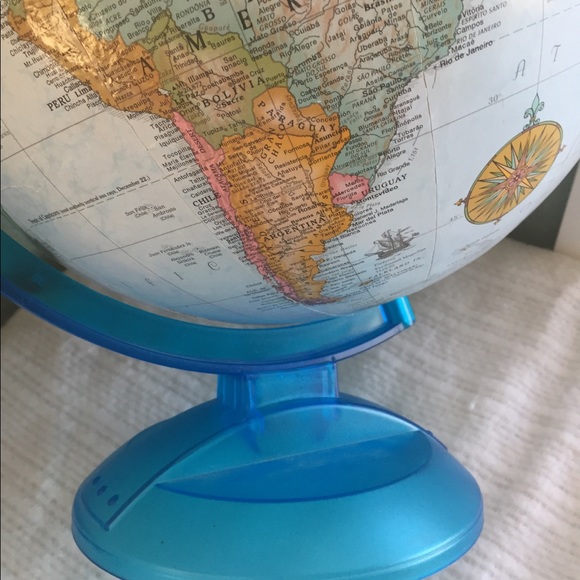 World Globe - Picture 5 of 7